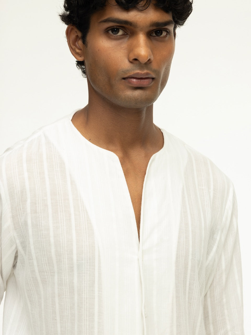 Men's Textured Cotton Collarless Shirt